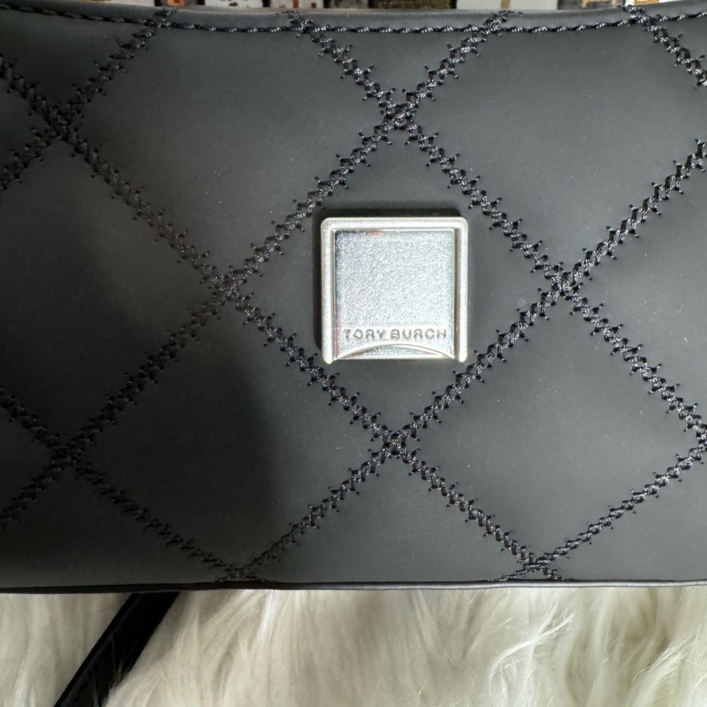NWT Tory Burch Willa Matte Black Flap Shoulder Bag - Picture 8 of 10